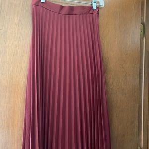 Burgundy pleated skirt